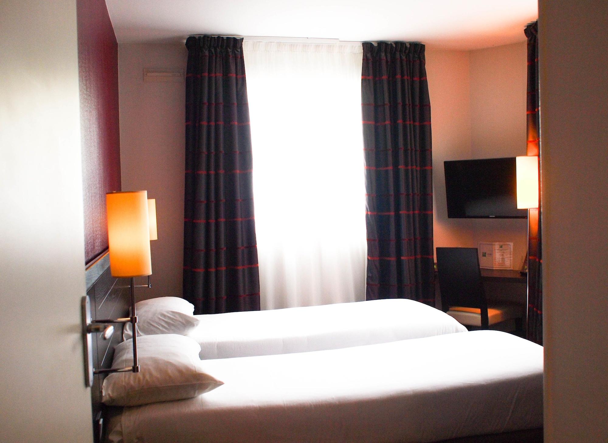 Ibis Styles Nantes Centre Place Royale Exteriör bild