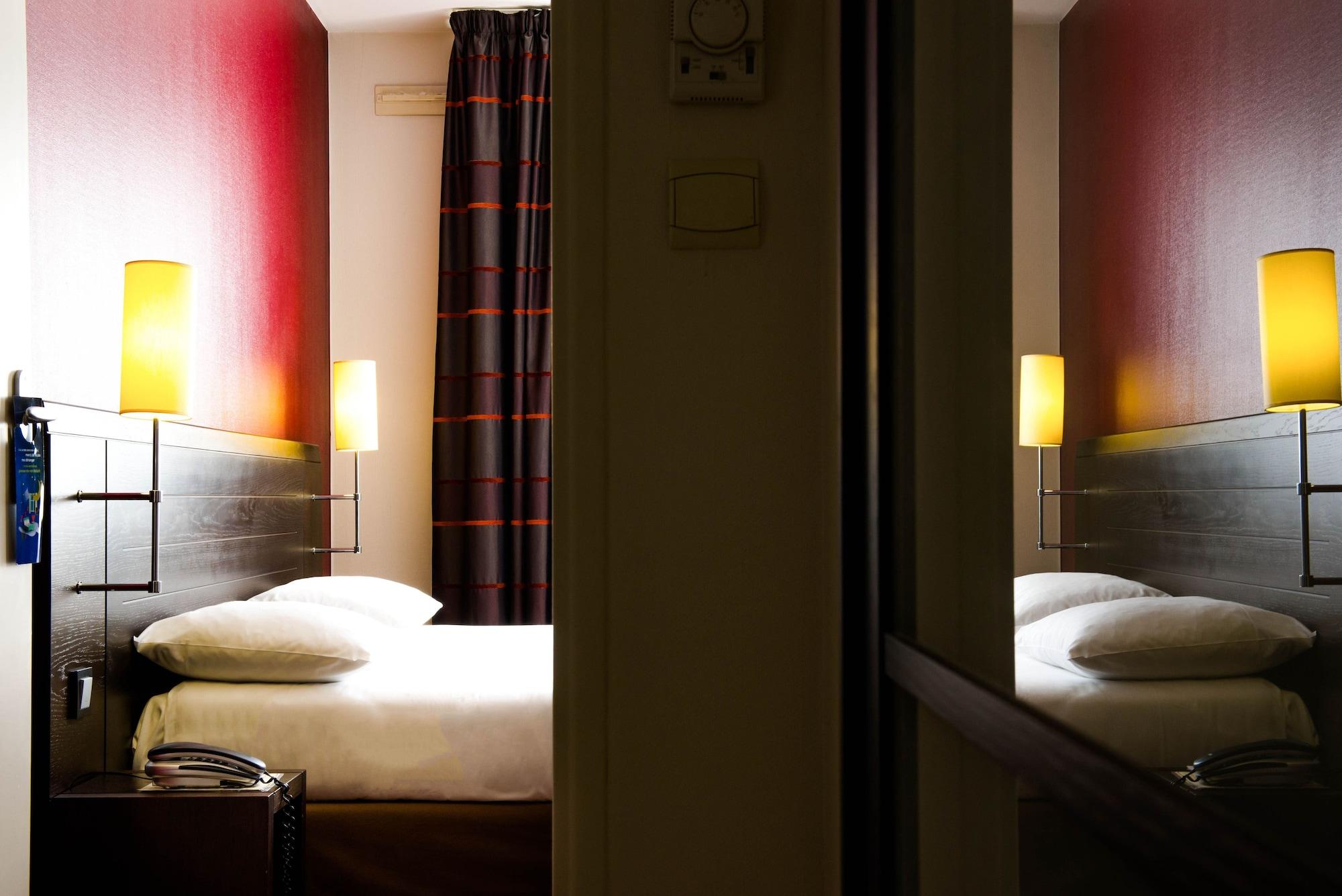 Ibis Styles Nantes Centre Place Royale Exteriör bild