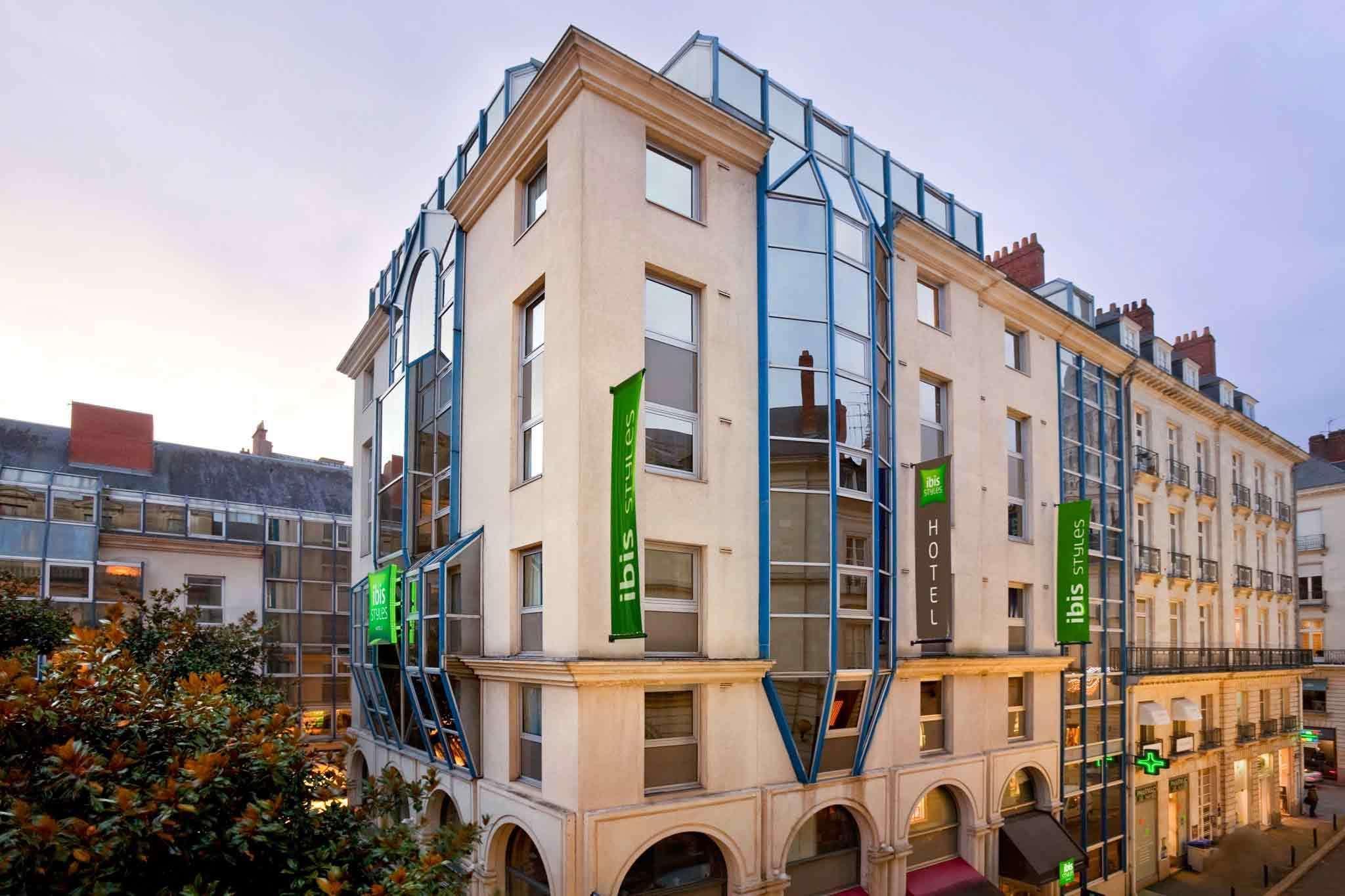 Ibis Styles Nantes Centre Place Royale Exteriör bild