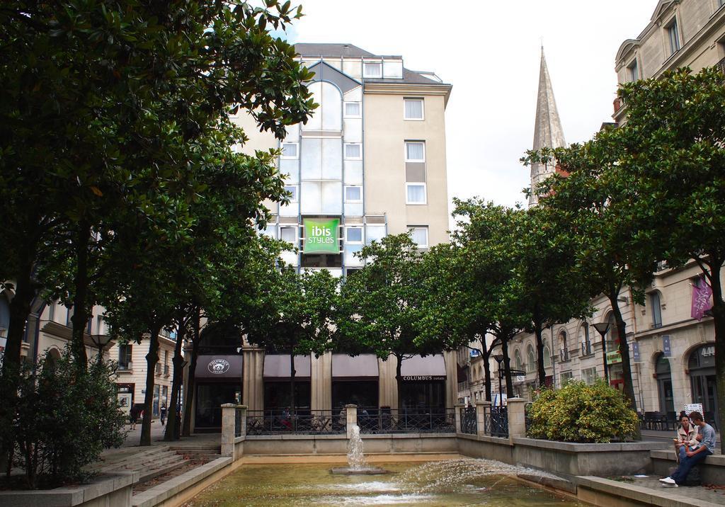 Ibis Styles Nantes Centre Place Royale Exteriör bild