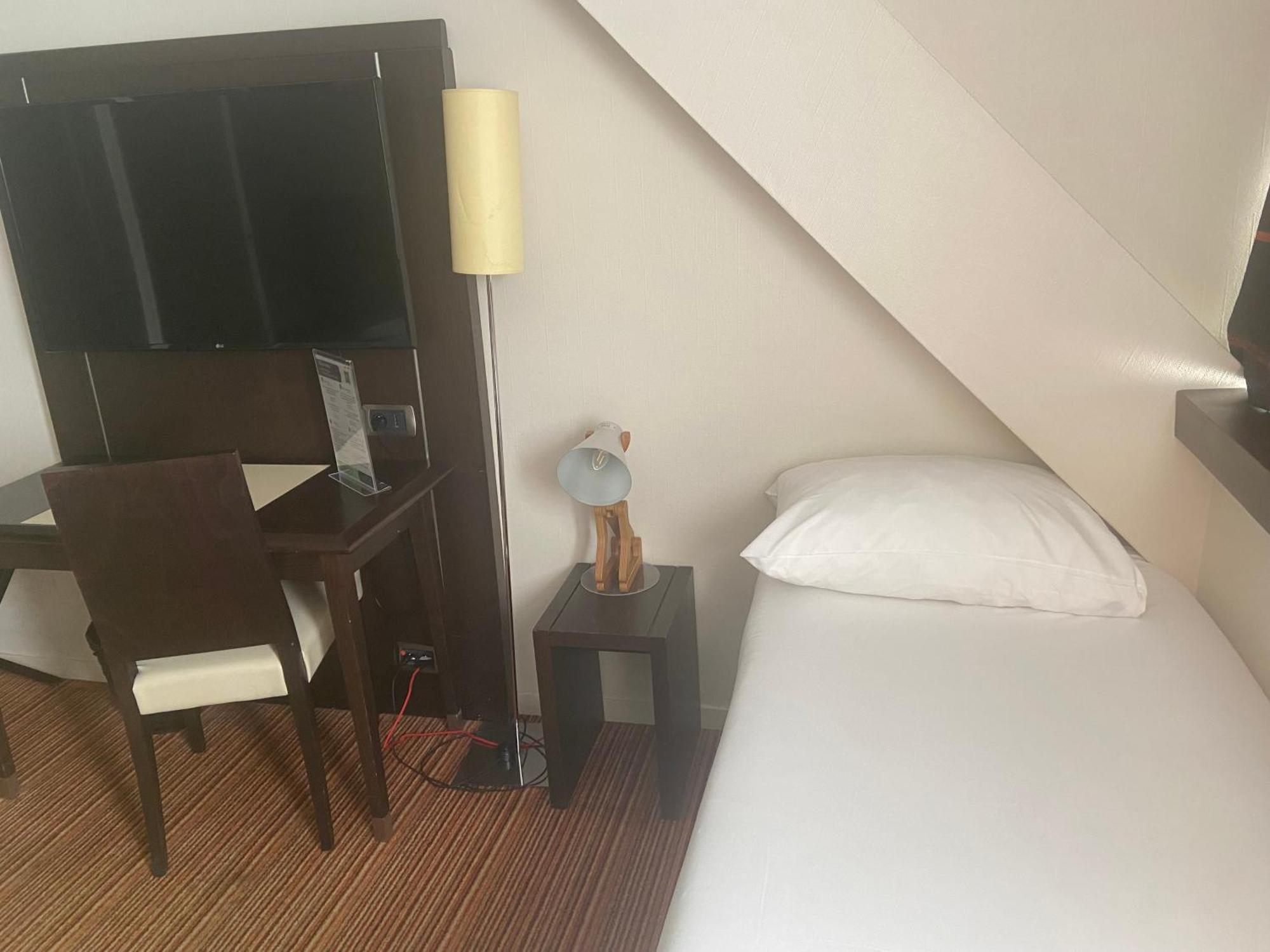 Ibis Styles Nantes Centre Place Royale Exteriör bild