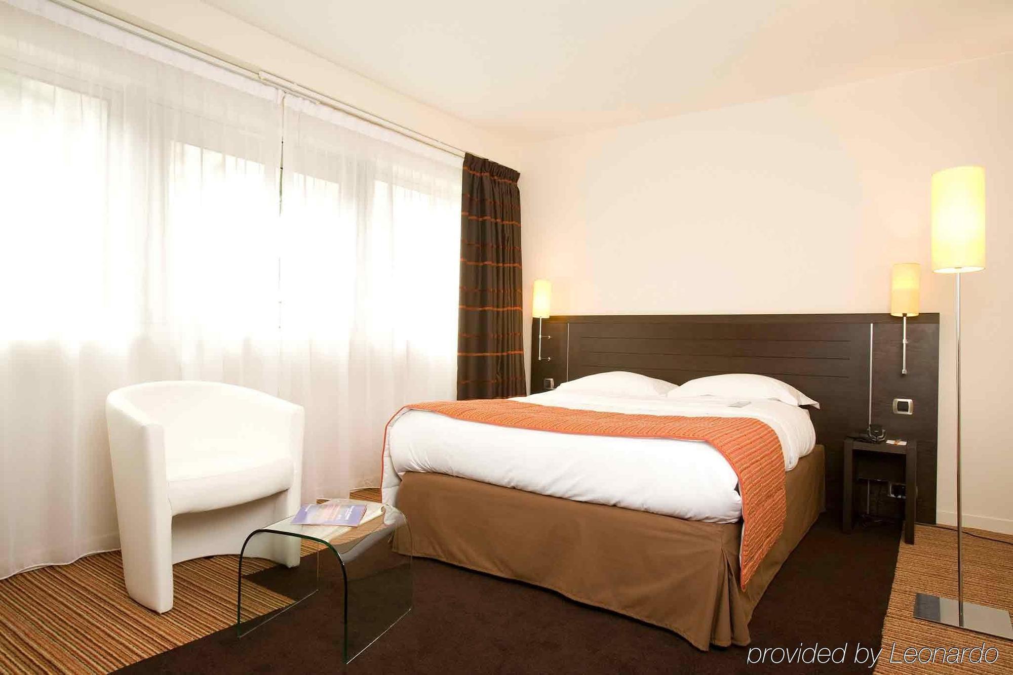 Ibis Styles Nantes Centre Place Royale Rum bild