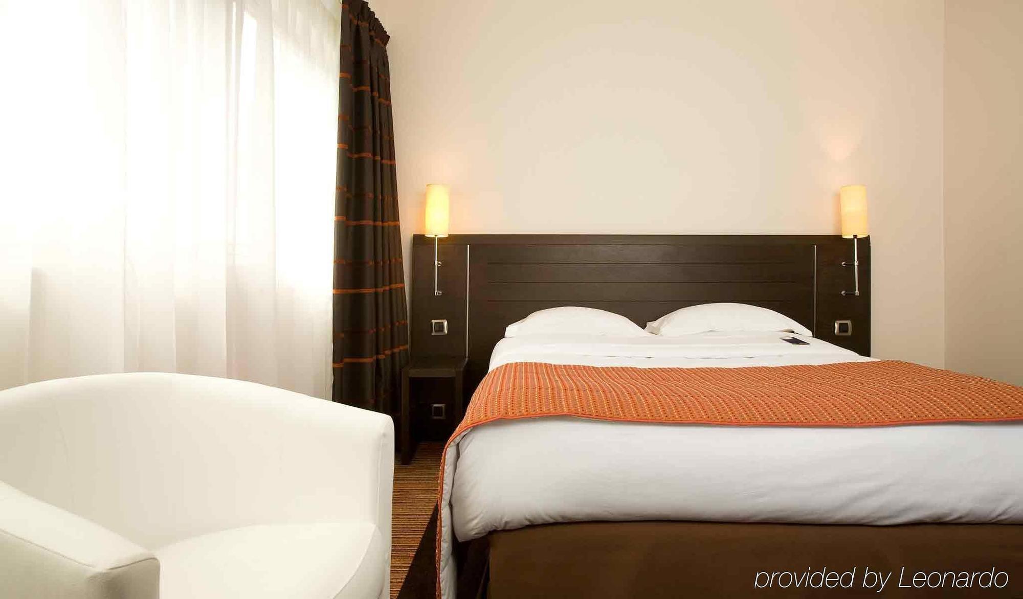 Ibis Styles Nantes Centre Place Royale Rum bild