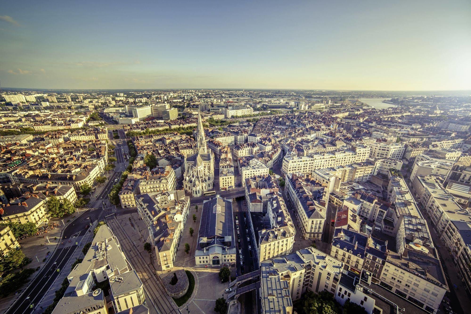 Ibis Styles Nantes Centre Place Royale Exteriör bild